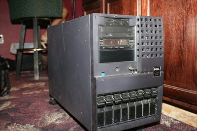Dell PowerEdge 6400 Server