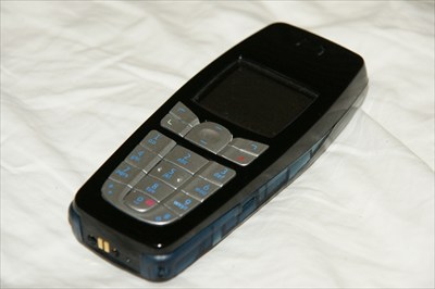 Nokia 6010 Cell Phone