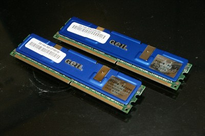 1GB 2 x 512MB PC3200 DDR400 GEIL memory