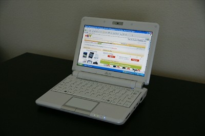 Asus EEE 901 12GB SSD 1GB Ram netbook