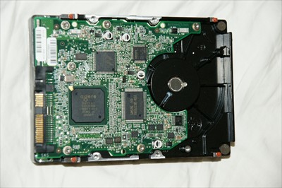 Maxtor Atlas 10K V 3.5 Series 73GB Serial Attached SCSI ( SAS ) Hard Drives