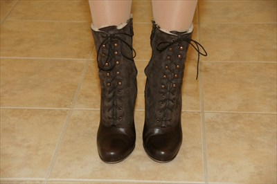 Sexy Couture Donald J Pliner Brown Lace up Granny Boots Leather