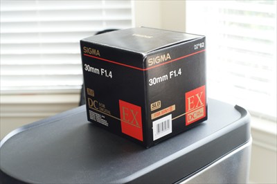 Sigma 30mm f1.4 EX DC for Sony Alpha Minolta