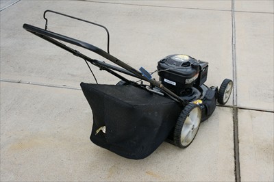 Yard Machines 6.75 HP 21 inch lawn mower